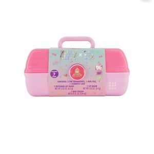 NWT Hello Kitty X Caboodles Pink Multi Piece Cosmetic Set